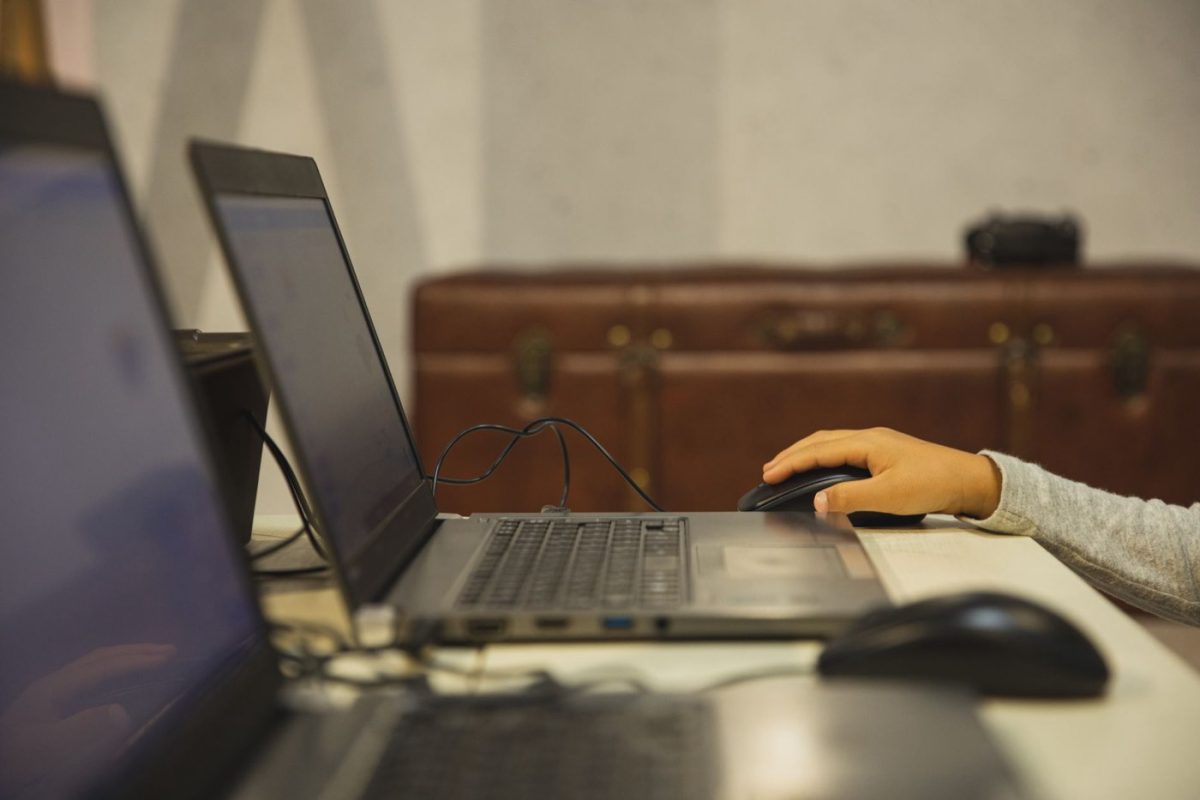 Hotjar ou FullStory : comment choisir pour analyser les parcours