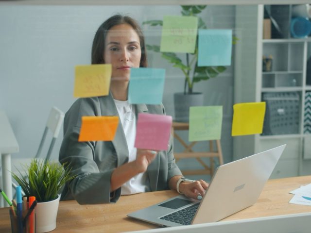 Choisir des outils collaboratifs pour équipes marketing