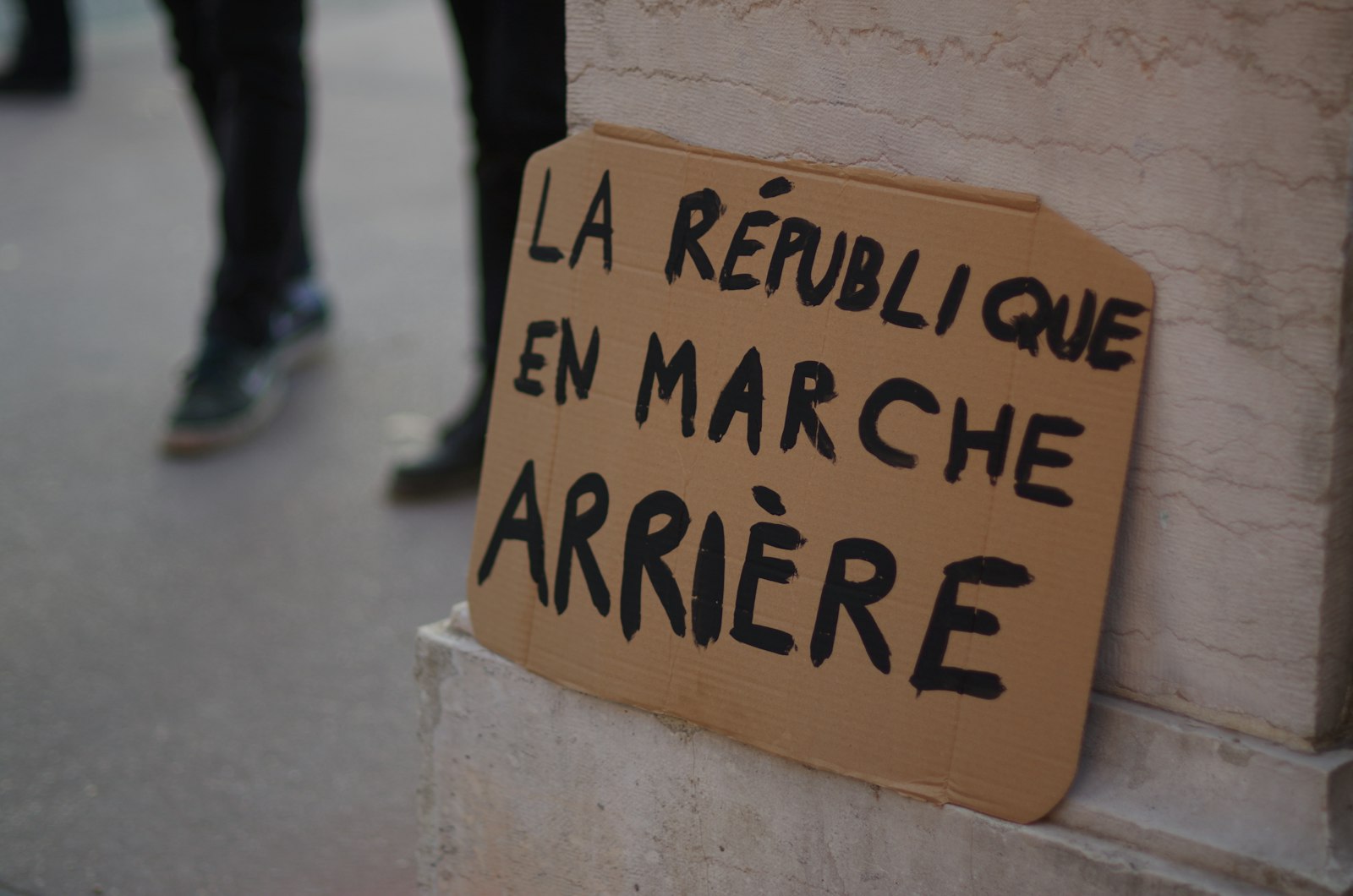 Les avis en ligne manipulés : 30 % des critiques sont biaisées