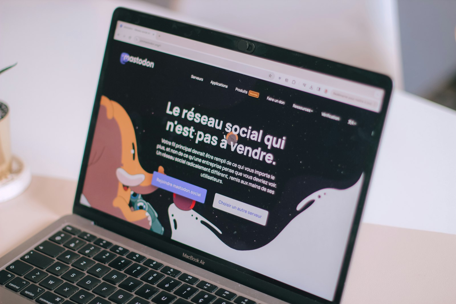 Près de 30 % des avis en ligne seraient falsifiés : que risquent vos achats ?