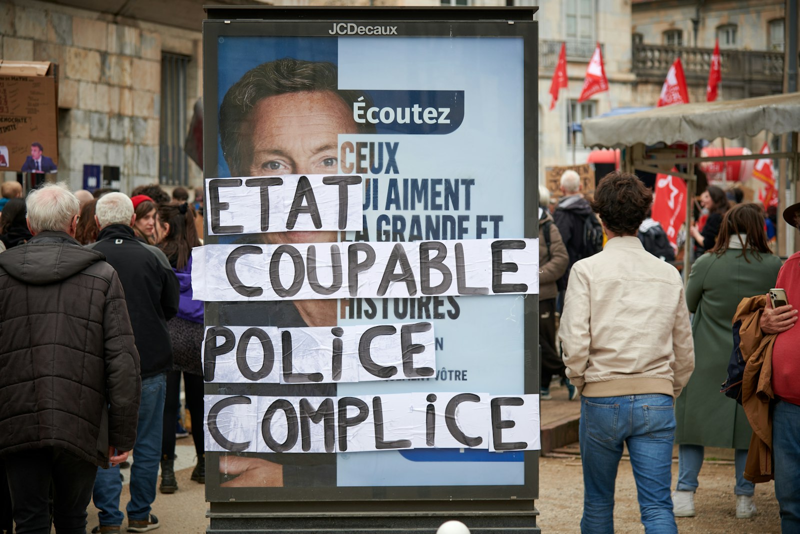 Faux commentaires Instagram : peut-on encore se fier aux avis ?